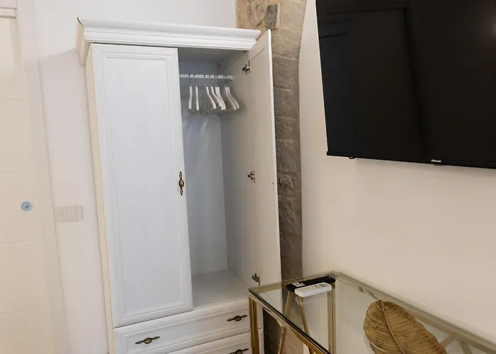 Carola Luxury Bari