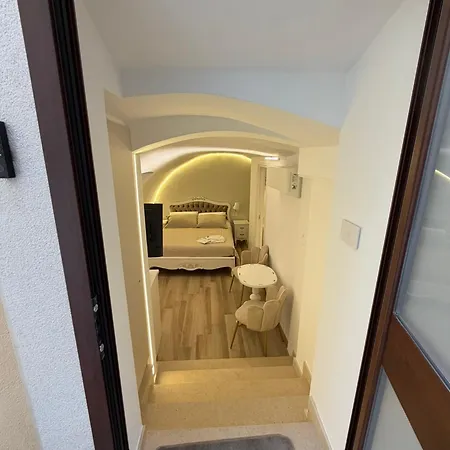 Carola Luxury Nyaraló Bari